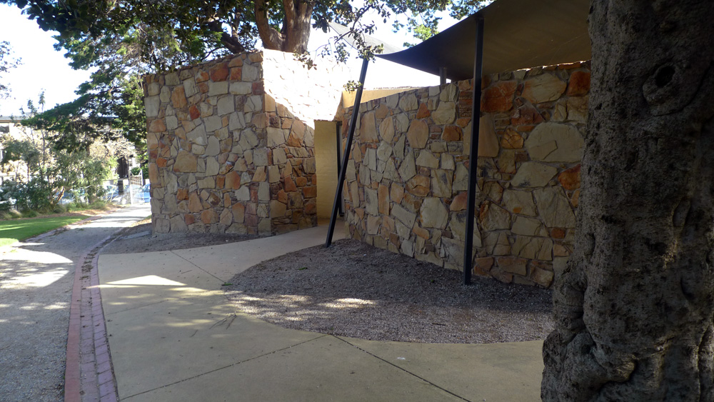 St-Kilda-Botanical-Gardens-Public-Toilet-Block-2
